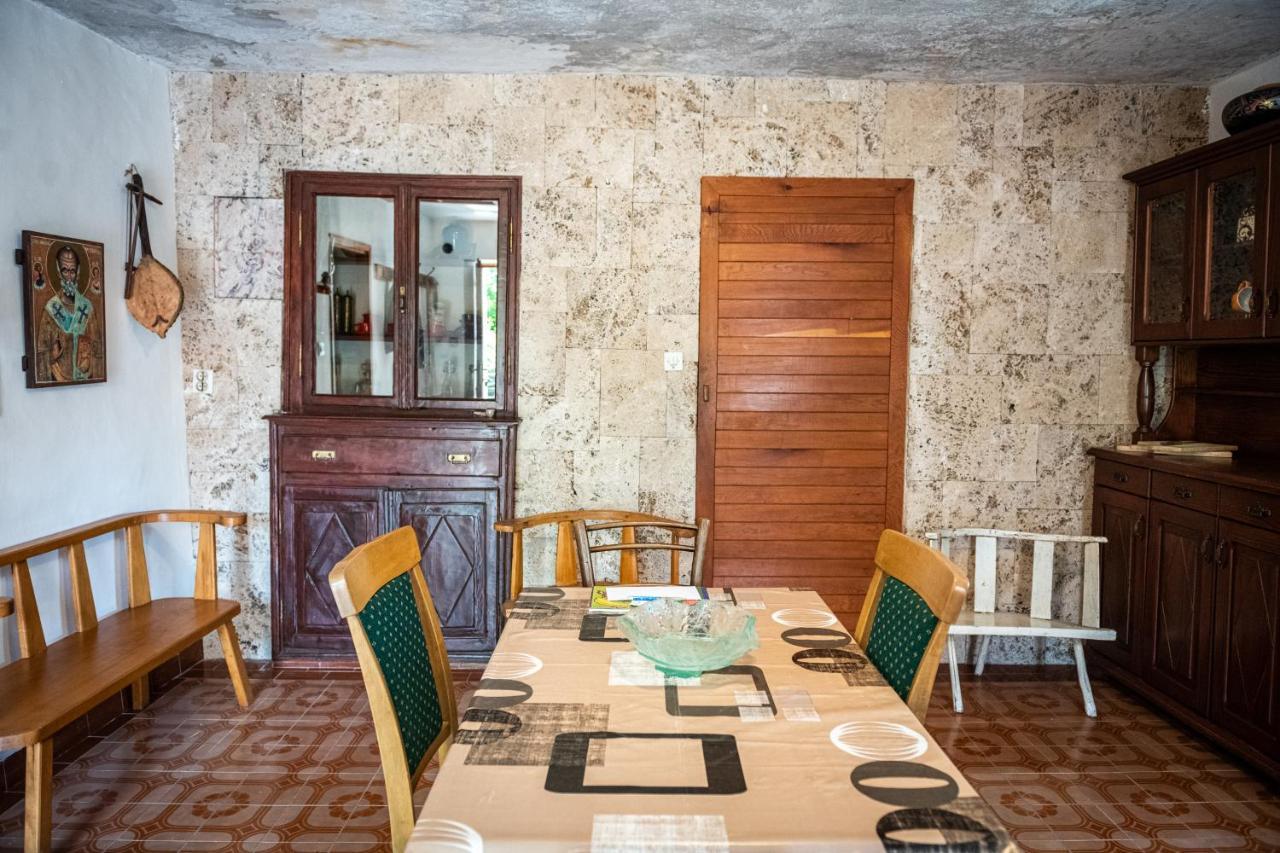 Guest House Gornji Ceklin Τσέτινιε Εξωτερικό φωτογραφία