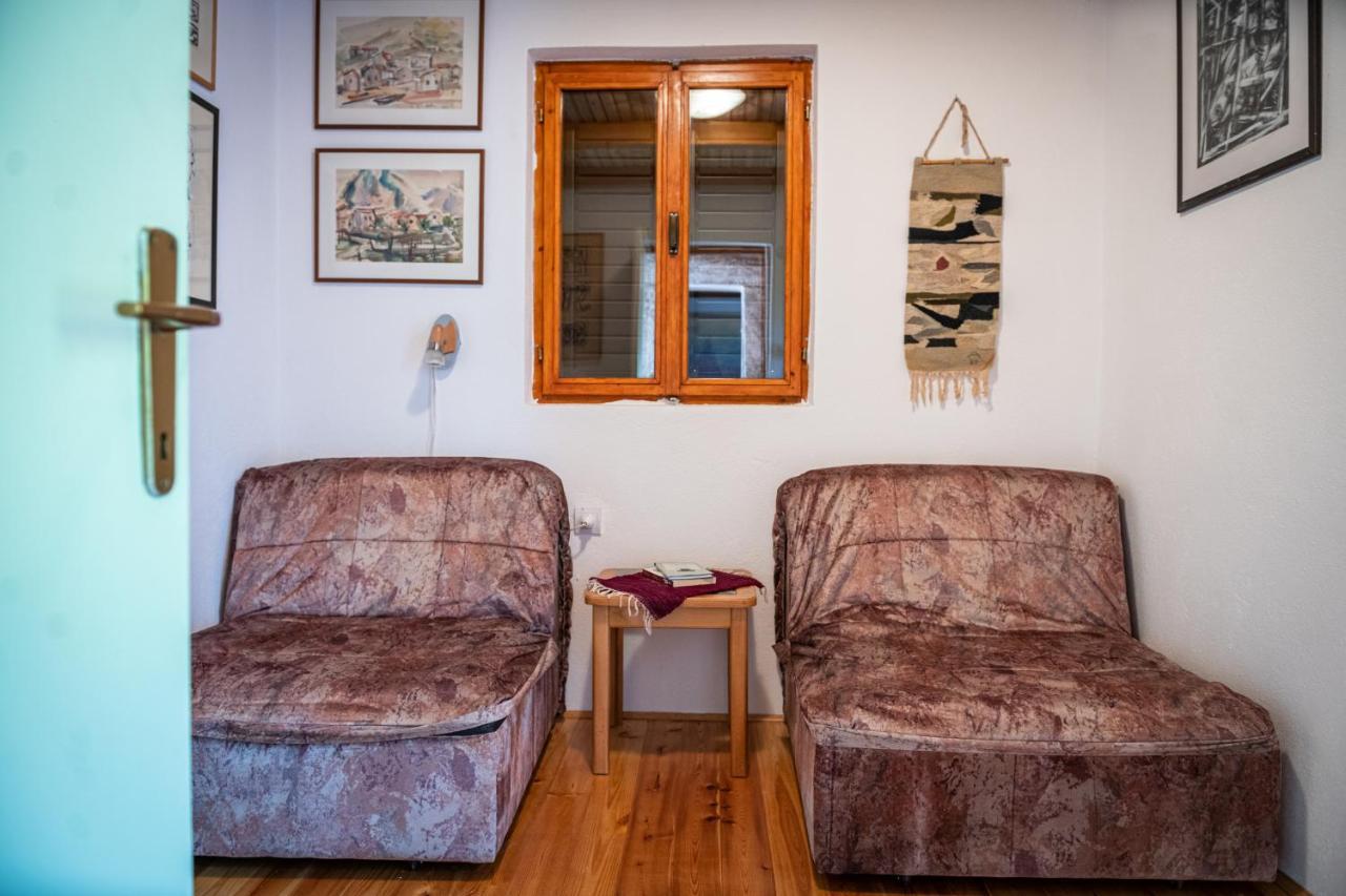 Guest House Gornji Ceklin Τσέτινιε Εξωτερικό φωτογραφία