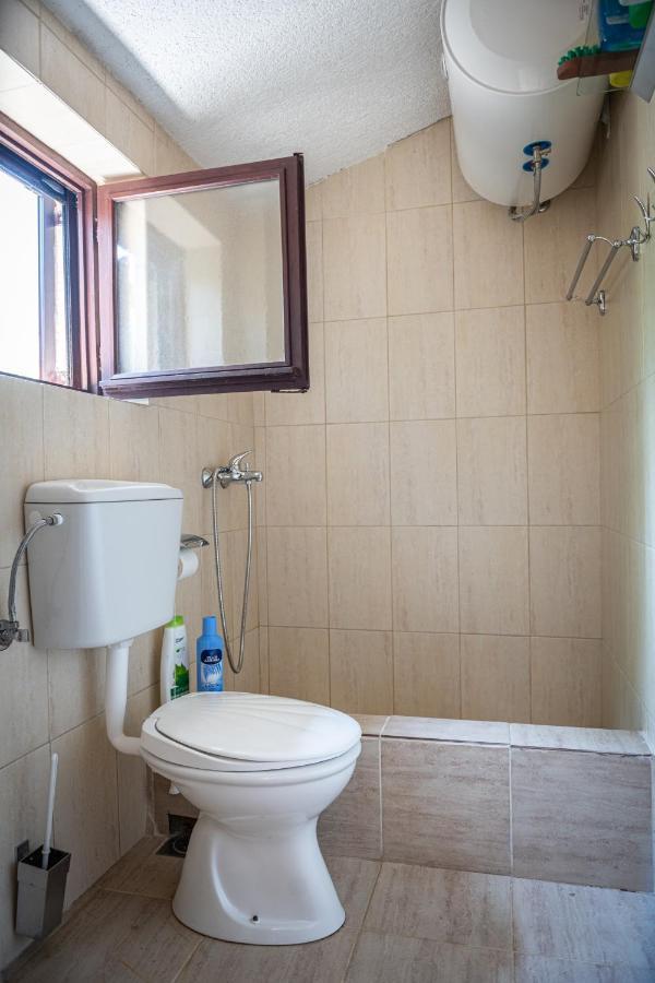 Guest House Gornji Ceklin Τσέτινιε Εξωτερικό φωτογραφία